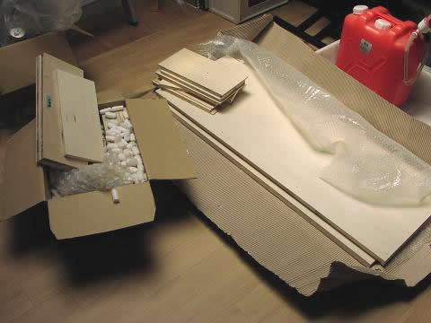 ストーリオから届いた加工済み木材一式